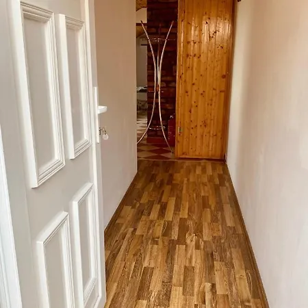 Víztükör apartman *